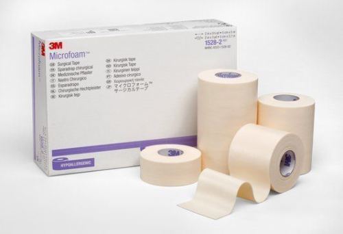3M Microfoam Medical Tape, Foam/Acrylic Adhesive, Water Resistant, 3 Inches  x 5.5 Yards, White, Non-sterile, 1 Count, #1528-3
